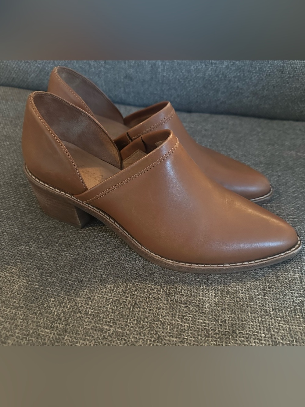 Women's Madewell Brady Low Cut Boot Western Block Heel Slip-On Shoes - Picture 3 of 5